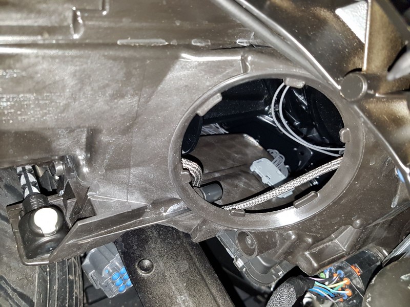 IMG-20170629-WA0033.jpg (311.14 KiB) Visto 36495 veces Foto 7. Óptica sin tapa.