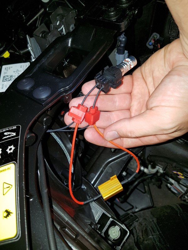 IMG-20170629-WA0072.jpg (278.48 KiB) Visto 46423 veces Foto 9. Instalación kit canbus.