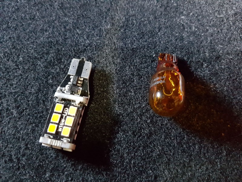 IMG-20170629-WA0005.jpg (444.08 KiB) Visto 34369 veces Led intermitente trasero