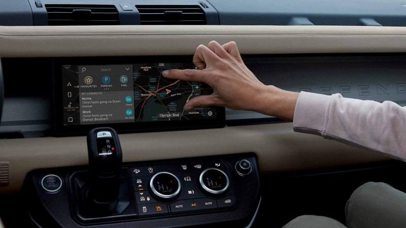 LR_DEF_20MY_Interior_100919_07.jpg
